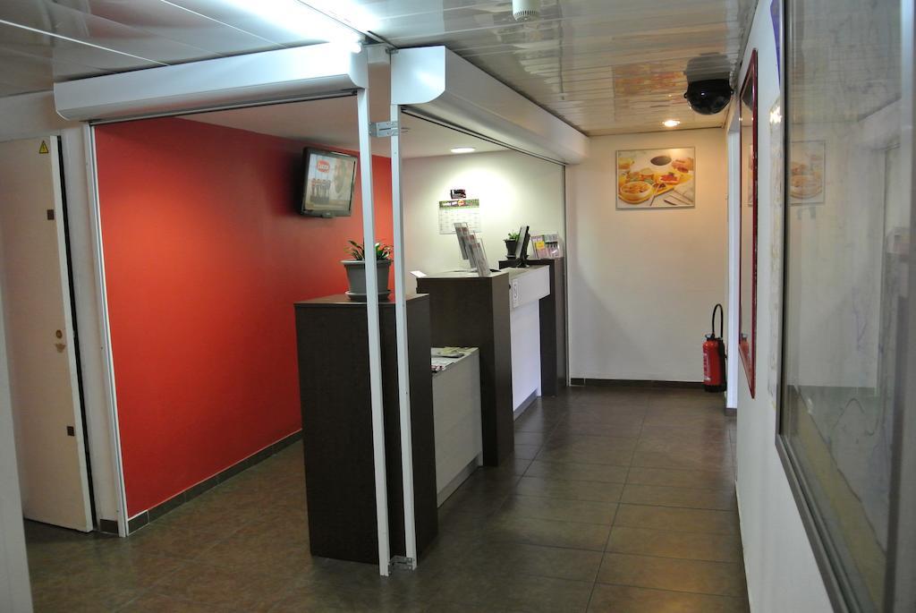 Hotel Class'Eco Courcouronnes 외부 사진